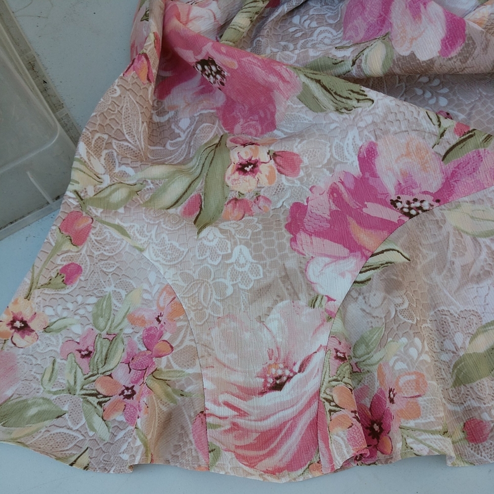 SOLD!!!!Alfred Dunner Women's Skirt Floral Ruffle Bottom Size 14 - Picture 6 of 9